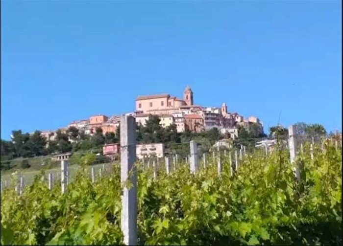 Casa con 6 locali in vendita in Via Limbo, Acquaviva Picena