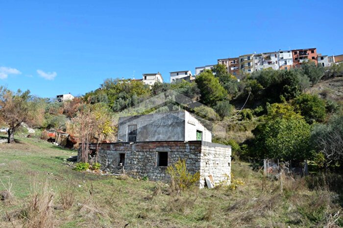Appartamento trilocale in vendita in Garibaldi Snc, Guardialfiera