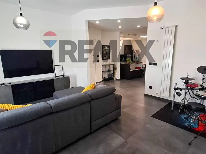 Appartamento trilocale in vendita in Via Balilla, Catania