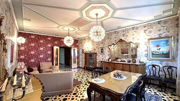 Casa con 8 locali in vendita in Via Gaetano Italia, Palazzolo Acreide