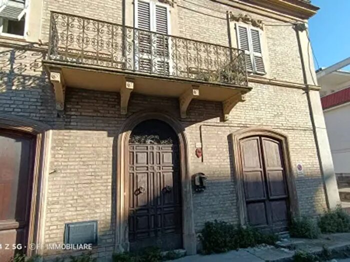 Casa con 6 locali in vendita in Via Porta Romana, SantElpidio A Mare