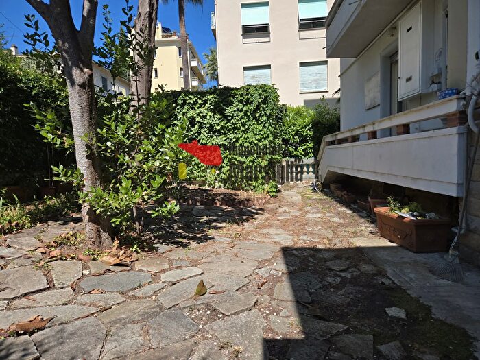 Appartamento quadrilocale in vendita in Via Luigi Nuvoloni, Sanremo