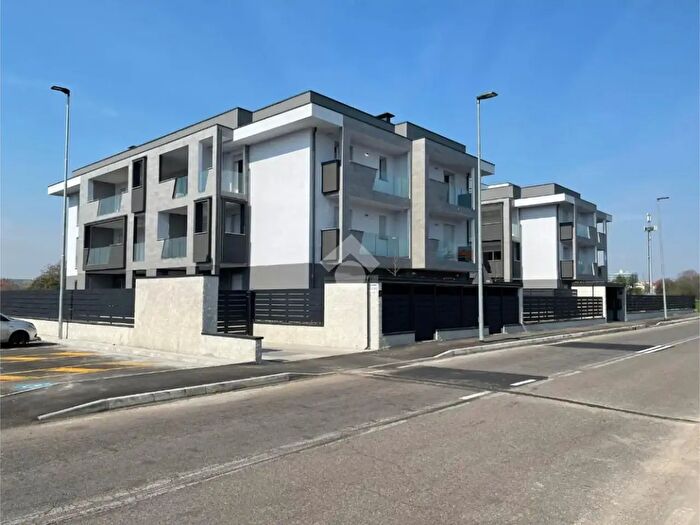 Appartamento bilocale in vendita in Via Monte Adamello, Paderno Dugnano