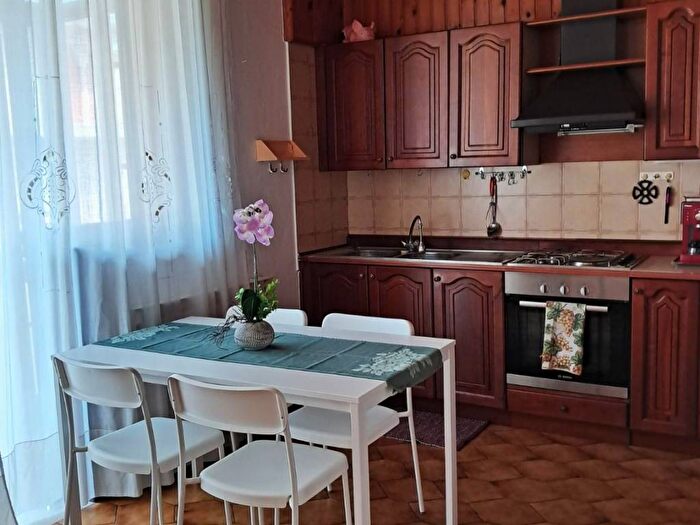 Appartamento bilocale in affitto in Via Marzo, Centro, Due Carrare