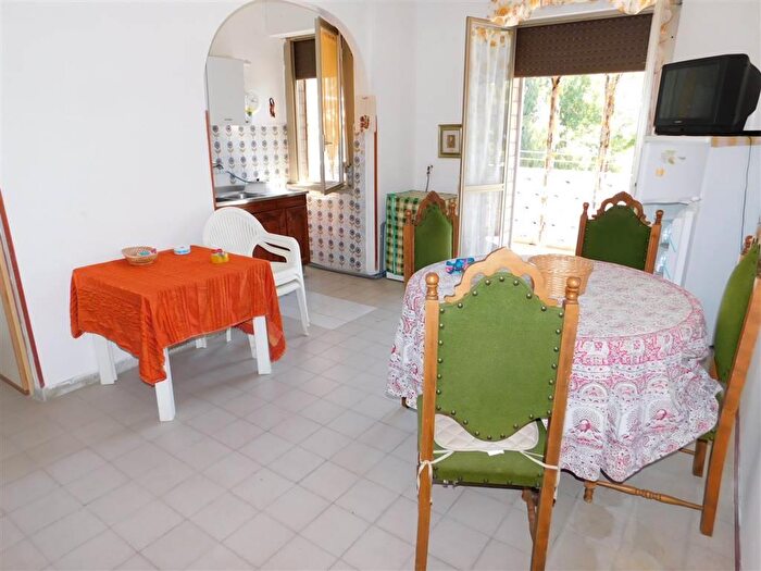 Appartamento trilocale in vendita in Follonica