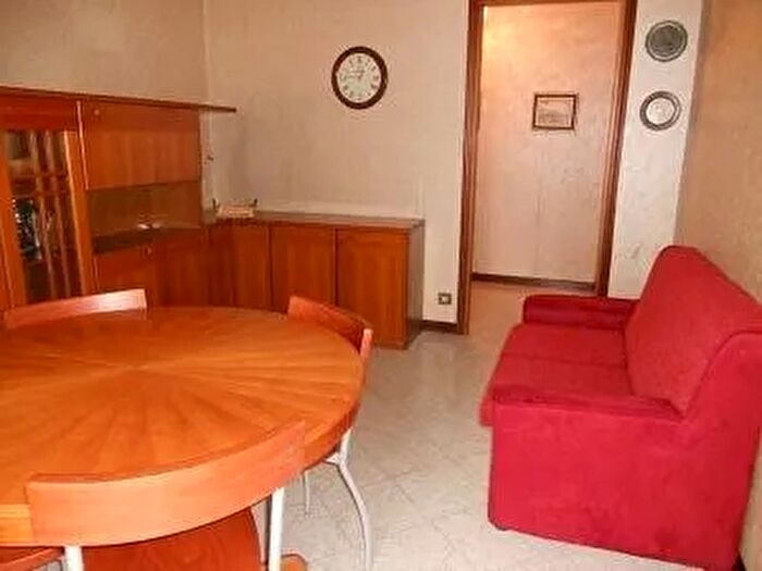 Appartamento trilocale in affitto in Piazza Serafino Belfanti Milano, Milano