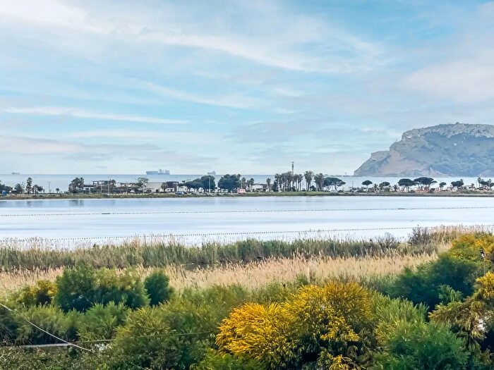 Appartamento quadrilocale in vendita in Via Puglisi, Quartu SantElena