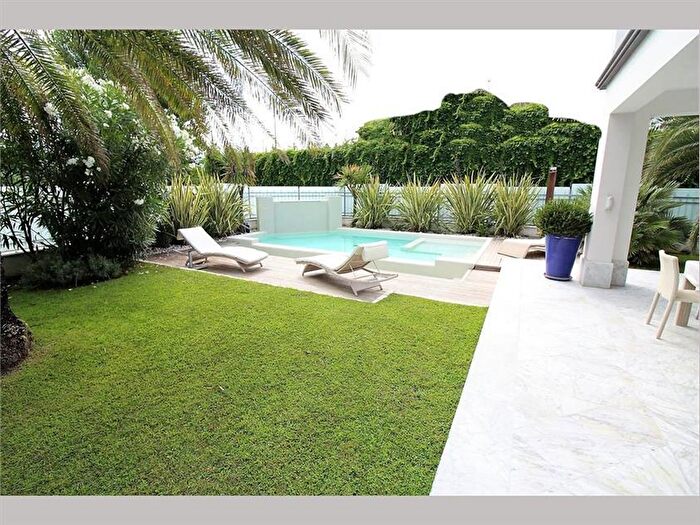 Casa in vendita in Forte Dei Marmi