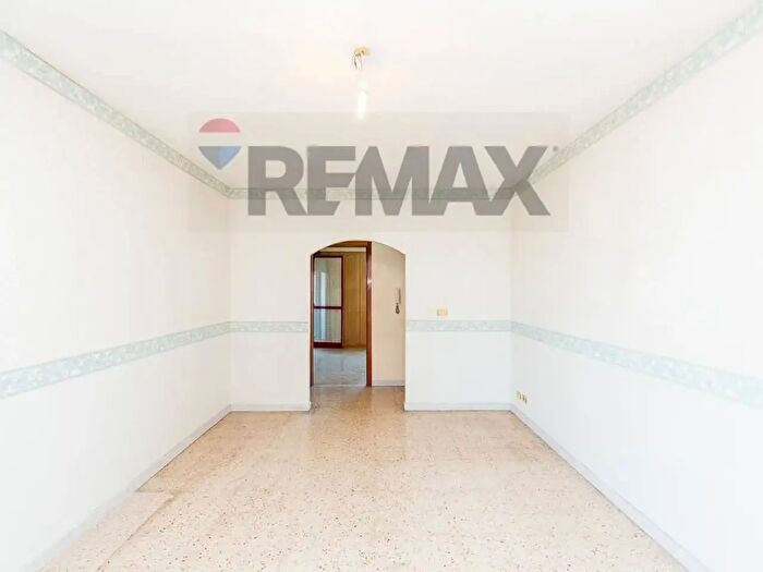 Appartamento con 5 locali in vendita in Via del Maggiolino, Catania