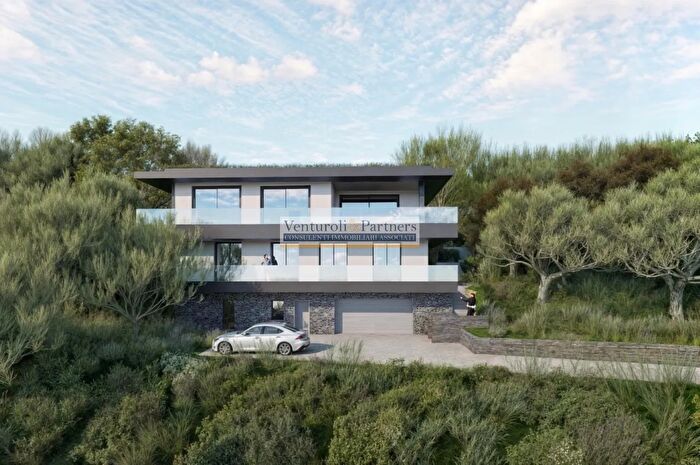 Casa con 5 locali in vendita in Via Gramsci, Padenghe Sul Garda