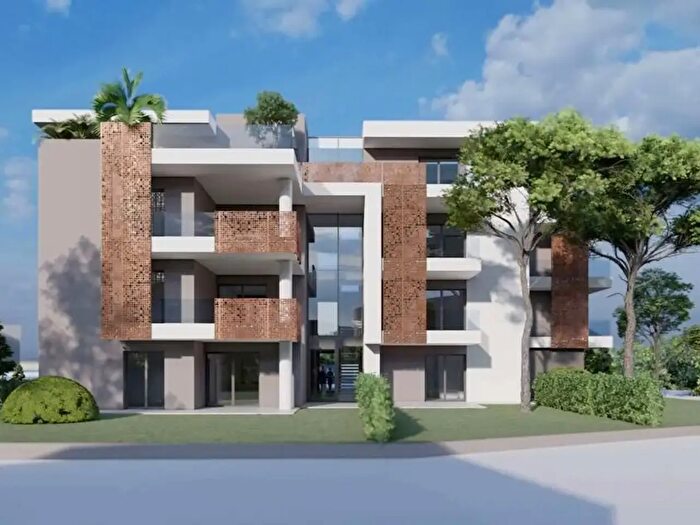 Appartamento con 6 locali in vendita in Via Gentile da Fabriano, Ancona