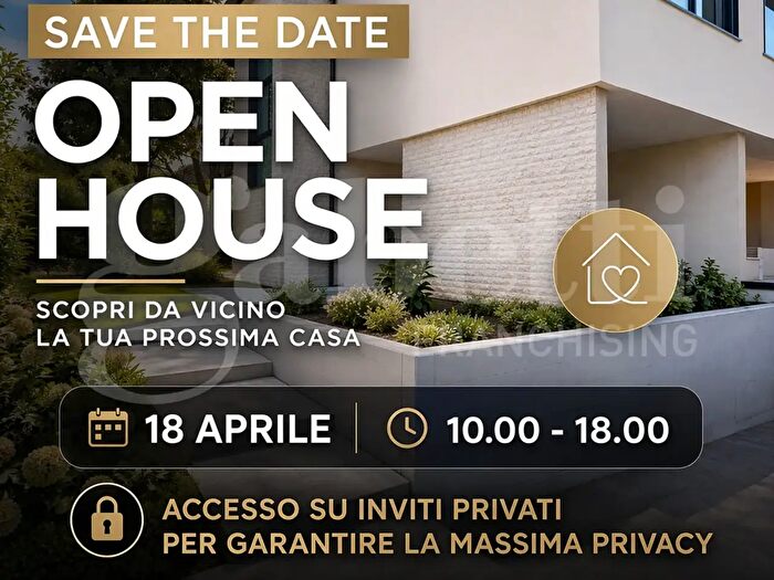 Casa con 7 locali in vendita in Strada Bellaria, Modena