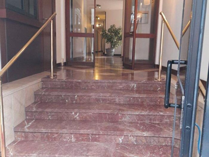 Appartamento trilocale in affitto in Via dei Grimani, Washington, Milano