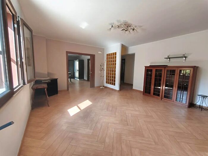Appartamento quadrilocale in vendita in Via Ciccarello, Reggio di Calabria