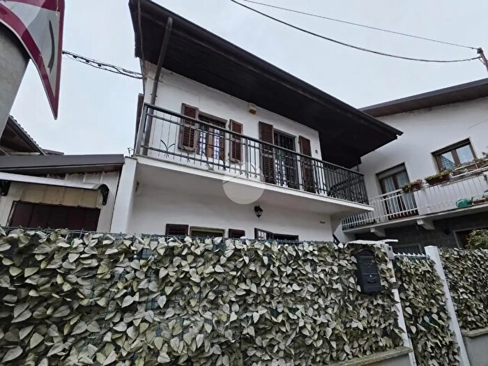 Casa quadrilocale in vendita in Strada Comunale di Bertolla, Torino