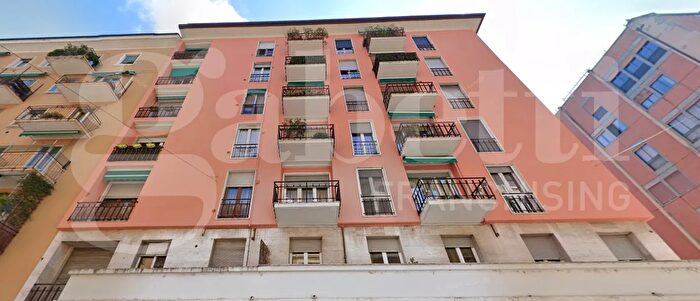 Appartamento con 5 locali in vendita in Via Giovanni della Casa, Verona