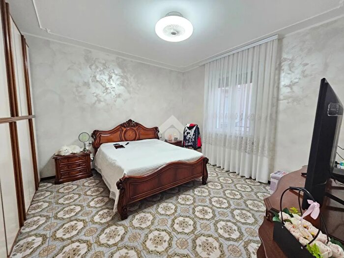 Appartamento trilocale in vendita in Via Paolo Bozzini, Piacenza