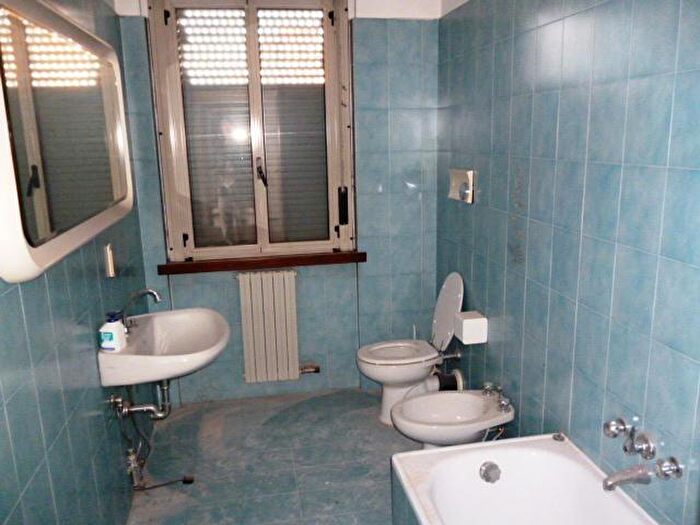 Appartamento quadrilocale in vendita in Via Locatelli, Villa Di Serio