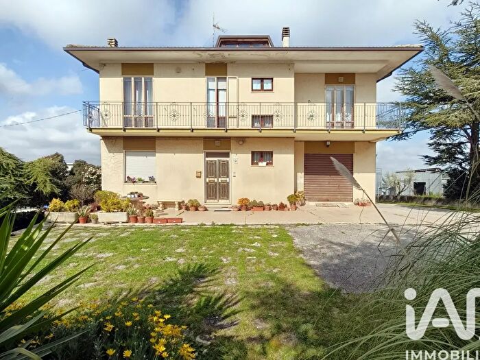 Appartamento con 6 locali in vendita in Strada Monturanese, SantElpidio A Mare