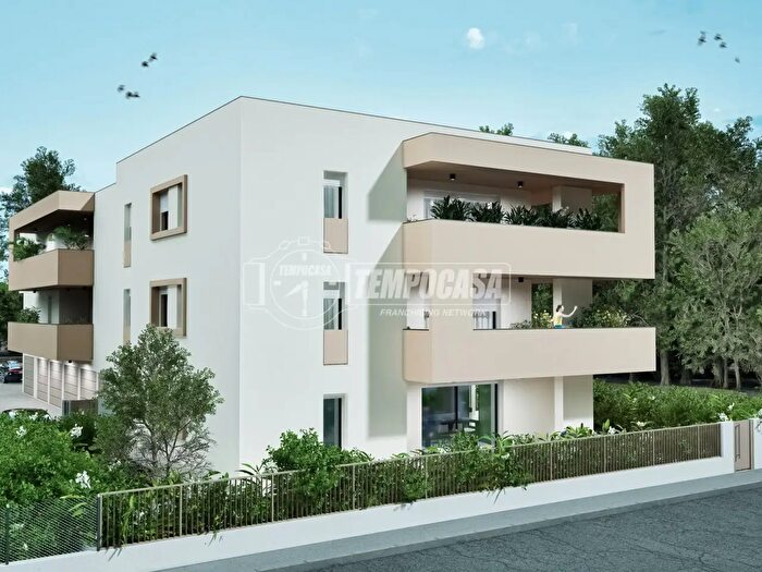 Appartamento quadrilocale in vendita in Via Trasimeno, Selvazzano Dentro