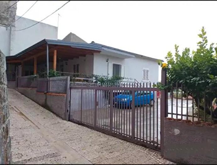 Casa con 6 locali in vendita in Via San Filippo, Giano Vetusto
