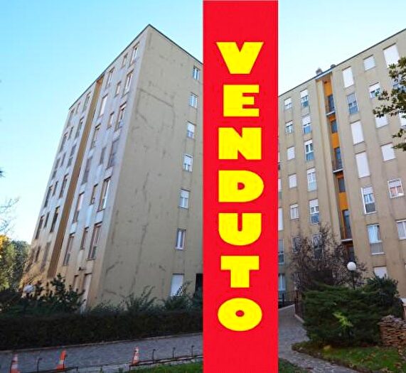 Appartamento trilocale in vendita in Via Antonio Gramsci, Cavenago Di Brianza