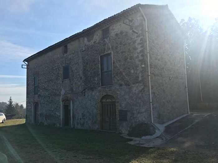 Casa con 8 locali in vendita in Via Morolo, Morolo