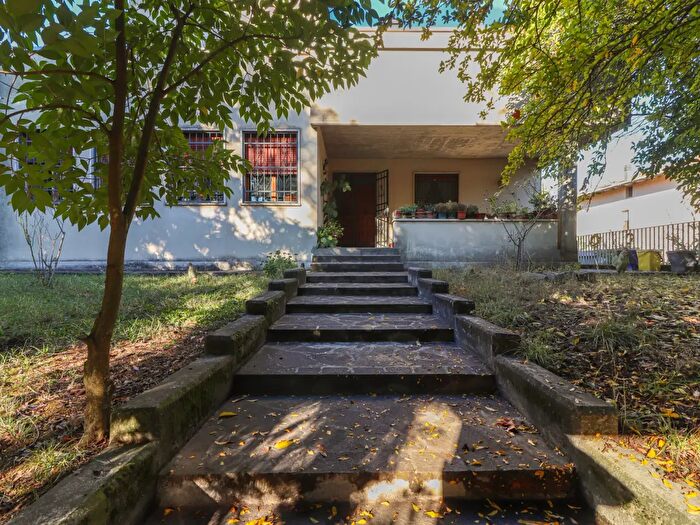 Casa con 9 locali in vendita in Via Cento, San Giovanni In Persiceto