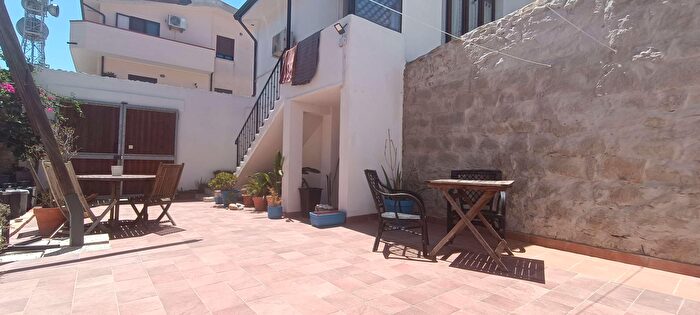 Appartamento bilocale in vendita in Via De Amicis, Sanluri