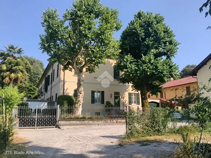 Appartamento con 5 locali in vendita in Via Rodolfo E Luigi Rusca, Cernusco Lombardone