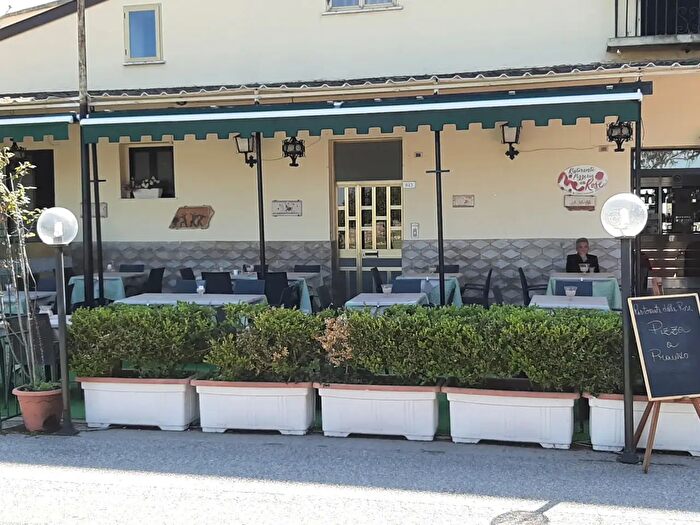 Appartamento con 20 locali in vendita in Via Magna Grecia, Capaccio Paestum