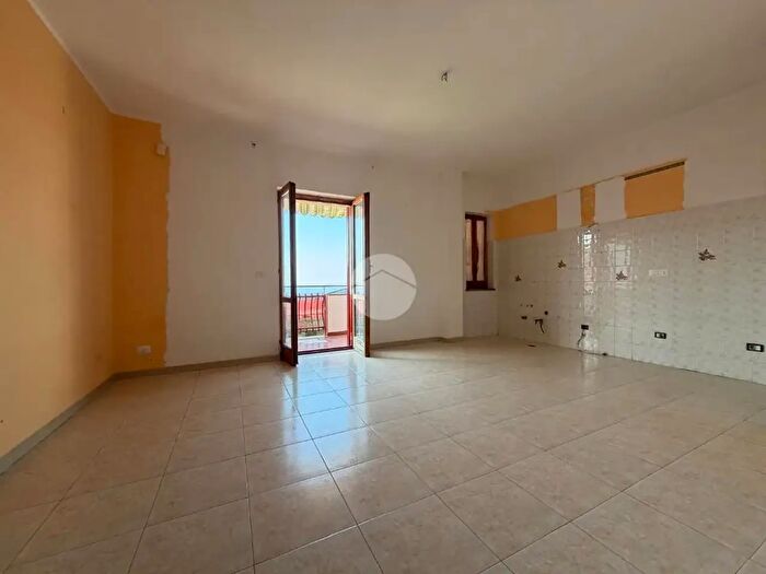 Appartamento quadrilocale in affitto in Via Trentola, Ercolano