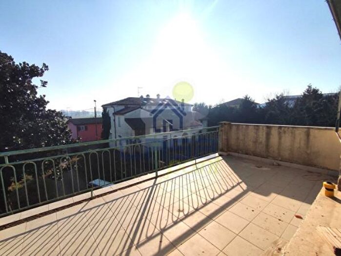 Appartamento con 6 locali in vendita in Via Piave, Santo Stefano Lodigiano