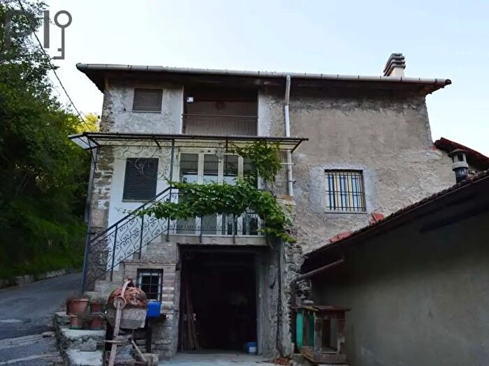 Casa quadrilocale in vendita in Brignoletta, Cengio