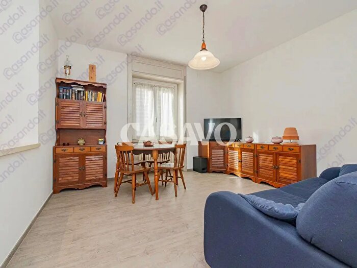 Appartamento bilocale in vendita in Via Francesco Baracca, Lecco