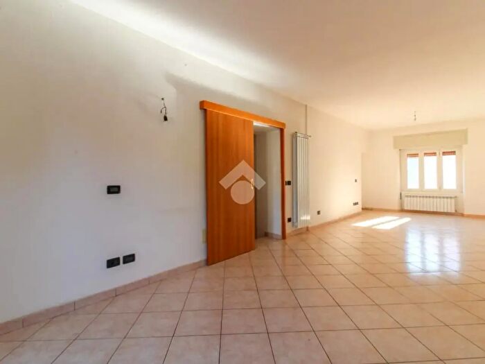 Appartamento trilocale in vendita in Via S Lorenzo, Sabbio Chiese