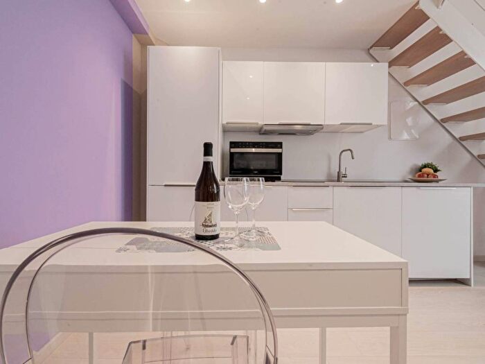 Appartamento trilocale in affitto in PIAZZA DI PORTA MAGGIORE, Santo Stefano, Bologna