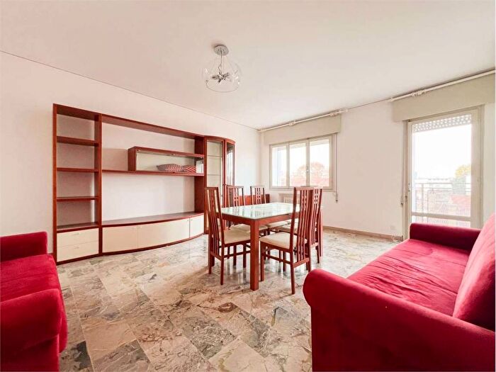 Appartamento con 5 locali in affitto in via San Girolamo, Mestre, Venezia