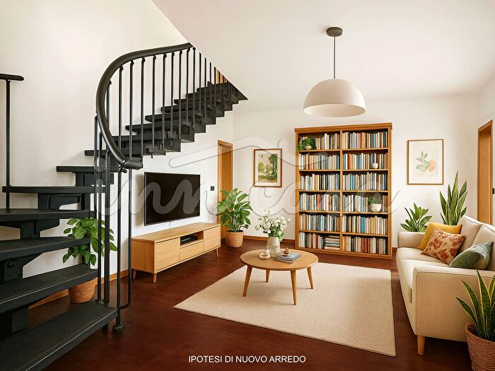 Appartamento con 9 locali in vendita in Via Aurelio Saffi, Rimini