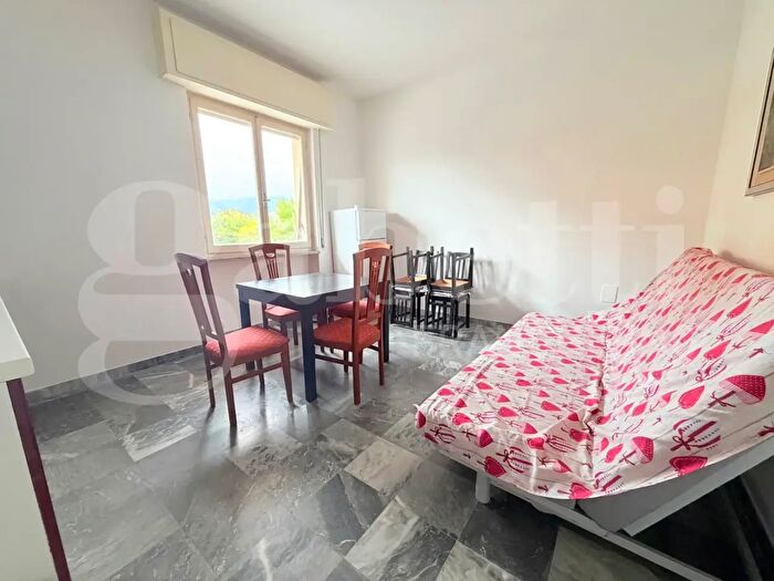 Appartamento bilocale in vendita in Via IV Novembre, Borgio Verezzi