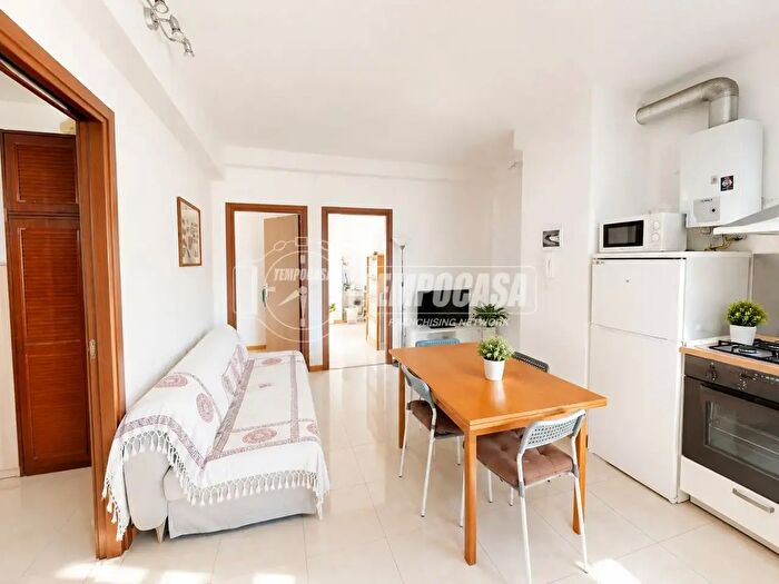 Appartamento quadrilocale in vendita in Via Santuario del Sacro Cuore, Milano