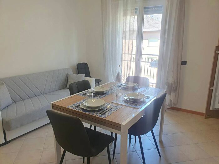 Appartamento trilocale in affitto in Via della Canova Trento, Trento