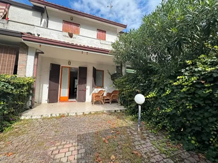 Casa trilocale in vendita in Viale Inghilterra, Comacchio