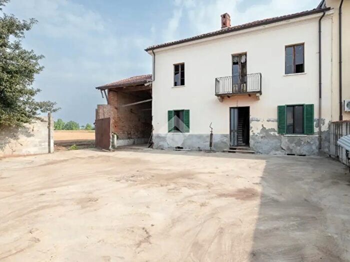 Casa con 6 locali in vendita in Via dei Finelli, Riva Presso Chieri