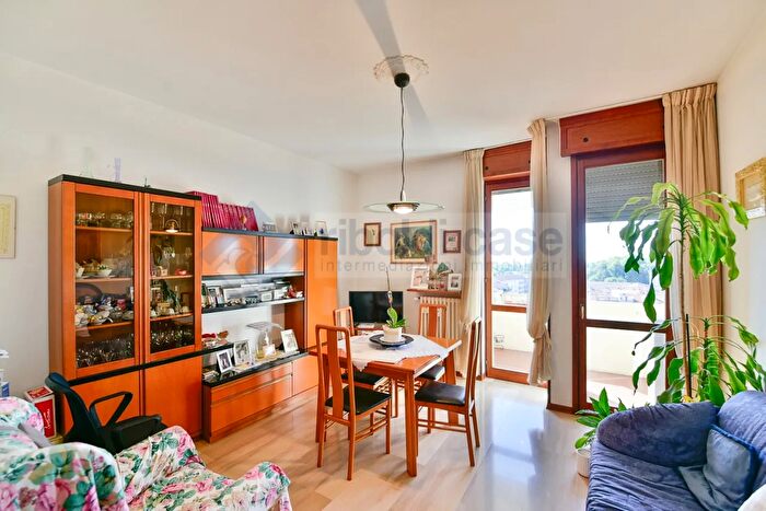 Appartamento trilocale in vendita in Desio