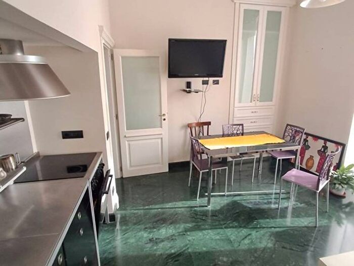 Appartamento monolocale in affitto in Vico Catalano, Centro Storico, Catanzaro