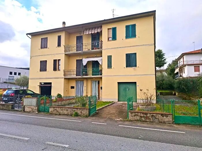 Appartamento quadrilocale in vendita in Bucine