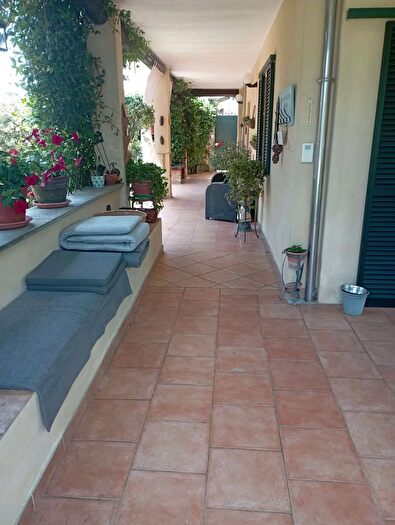 Casa con 8 locali in vendita in Alessandria