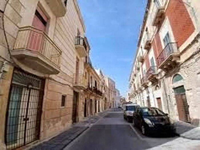Appartamento monolocale in affitto in Via Vittorio Veneto, Ortigia, Siracusa