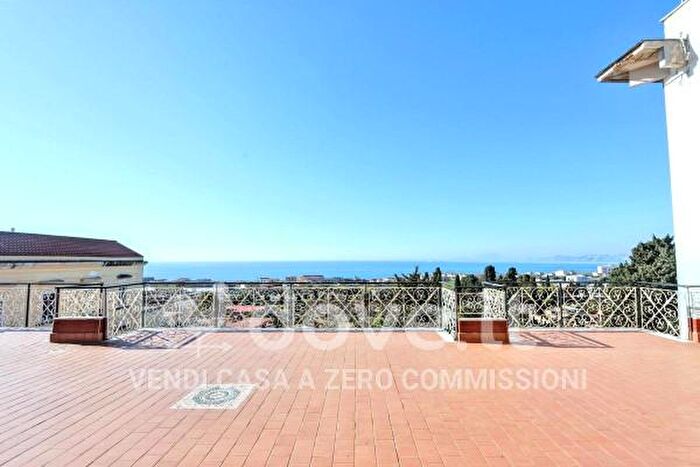 Appartamento con 5 locali in vendita in I Traversa IV Novembre, Ercolano